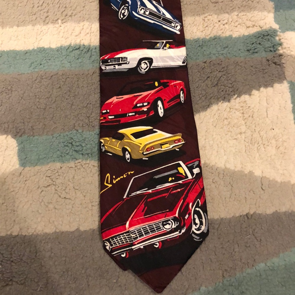 Tie with cars